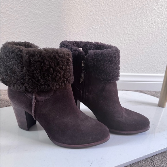 Ugg Charlee Suede Heeled Boot - Picture 4 of 6